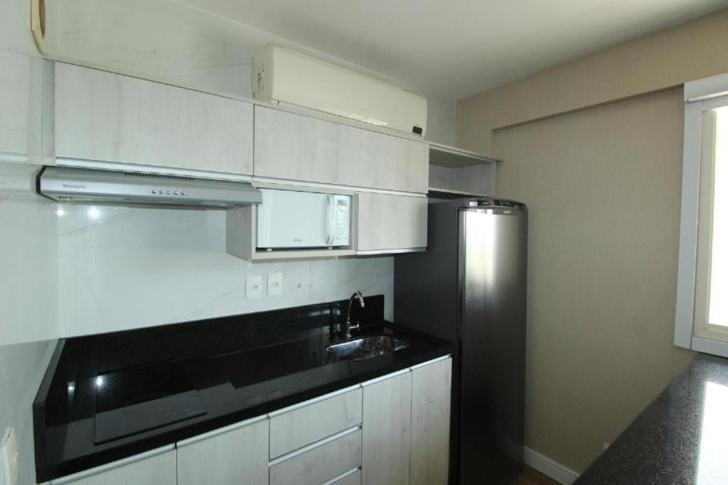 Apartamento Flat Na Barra Da Tijuca - Premium - Com Cozinha, Microondas, Estacionamento, Balsa Praia, Academia, Muito Lindo, Confortavel E Aconchegante Rio de Janeiro