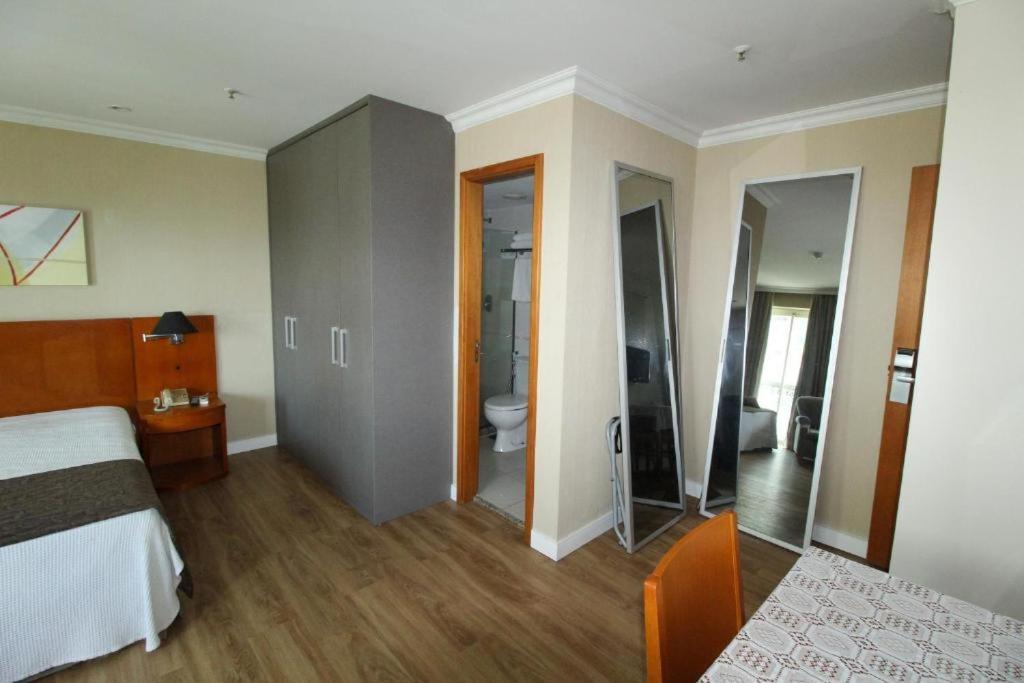 Apartamento Flat Na Barra Da Tijuca - Premium - Com Cozinha, Microondas, Estacionamento, Balsa Praia, Academia, Muito Lindo, Confortavel E Aconchegante *