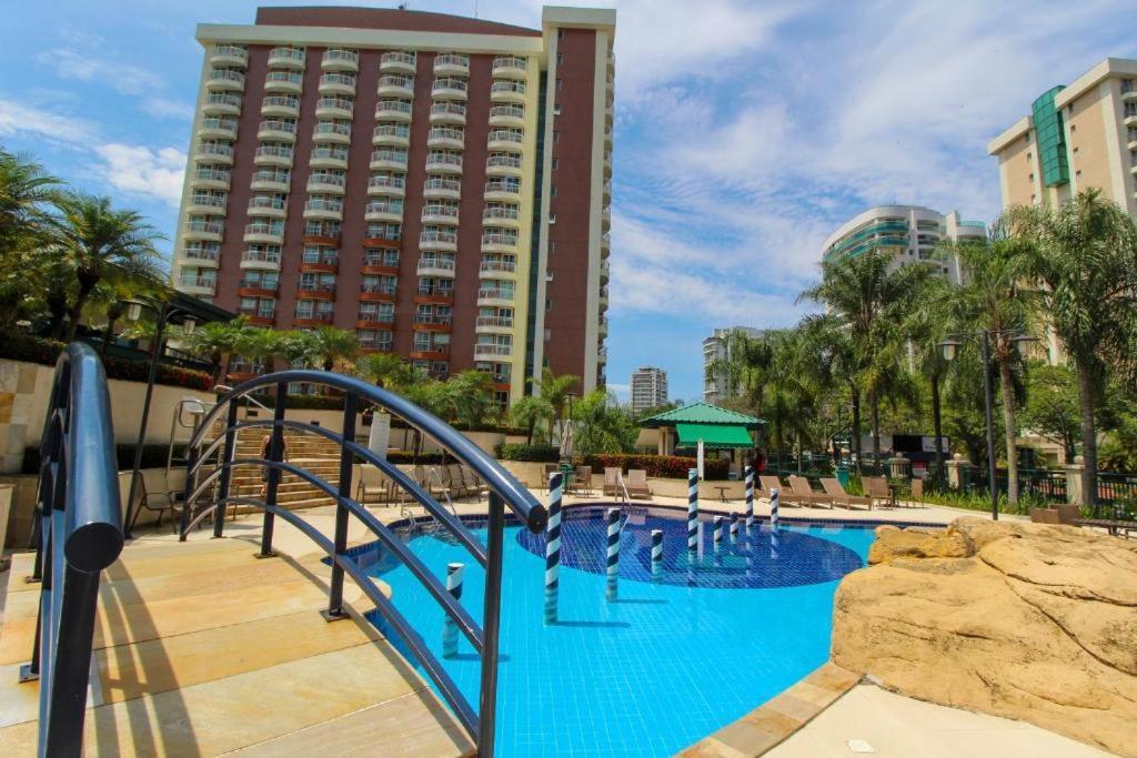 Apartamento Flat Na Barra Da Tijuca - Premium - Com Cozinha, Microondas, Estacionamento, Balsa Praia, Academia, Muito Lindo, Confortavel E Aconchegante *