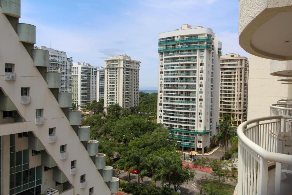 Flat Na Barra Da Tijuca - Premium - Com Cozinha, Microondas, Estacionamento, Balsa Praia, Academia, Muito Lindo, Confortavel E Aconchegante Apartamento