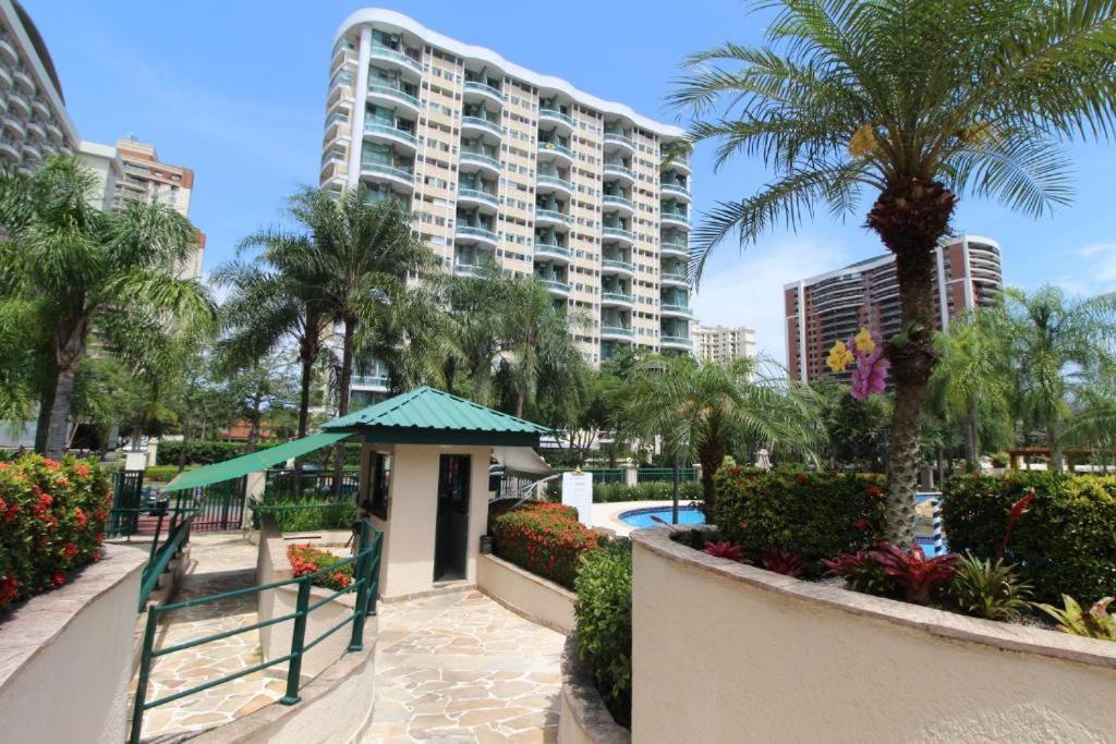Flat Na Barra Da Tijuca - Premium - Com Cozinha, Microondas, Estacionamento, Balsa Praia, Academia, Muito Lindo, Confortavel E Aconchegante Apartamento Rio de Janeiro