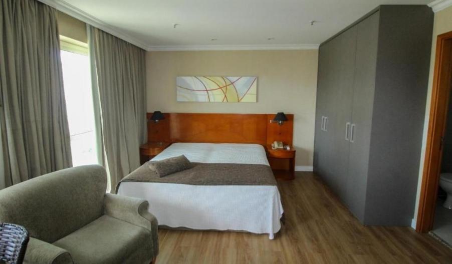 Apartamento Flat Na Barra Da Tijuca - Premium - Com Cozinha, Microondas, Estacionamento, Balsa Praia, Academia, Muito Lindo, Confortavel E Aconchegante *