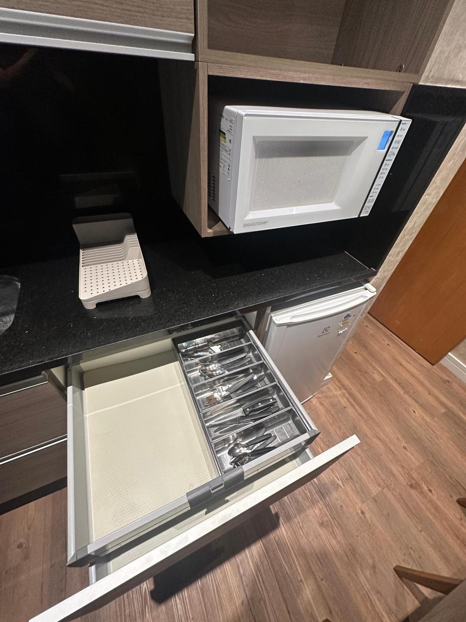 Flat Na Barra Da Tijuca - Premium - Com Cozinha, Microondas, Estacionamento, Balsa Praia, Academia, Muito Lindo, Confortavel E Aconchegante Apartment *
