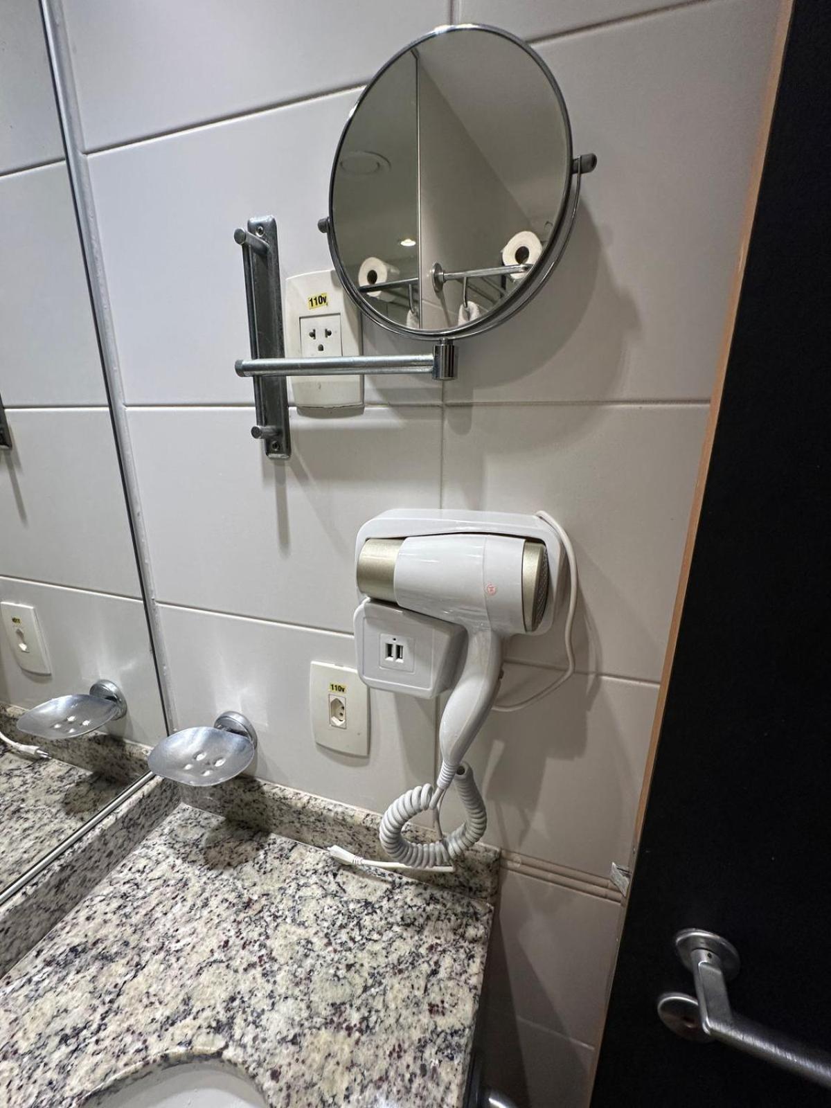 Flat Na Barra Da Tijuca - Premium - Com Cozinha, Microondas, Estacionamento, Balsa Praia, Academia, Muito Lindo, Confortavel E Aconchegante Apartment *