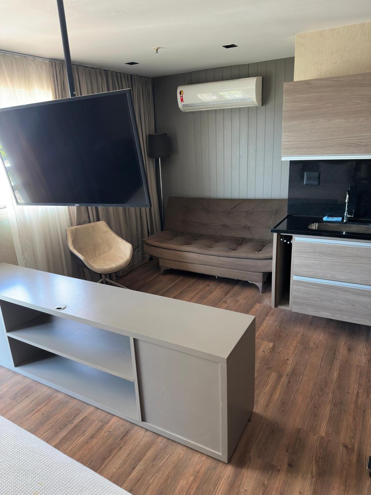 Flat Na Barra Da Tijuca - Premium - Com Cozinha, Microondas, Estacionamento, Balsa Praia, Academia, Muito Lindo, Confortavel E Aconchegante * Rio de Janeiro